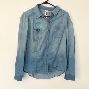 🌟 Bundle 2 for $12 Lauren Conrad Chambray Shirt